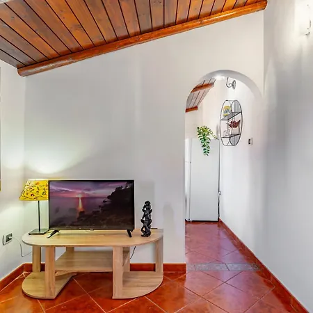 Cute In San Berillo - Urban Living At Its Apartment Catania